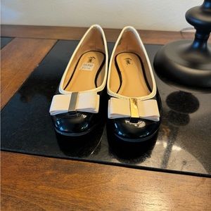 Fioni Faux Patent Leather Bow Ballet Flat Casual Slip On Shoe Women Size 7.5